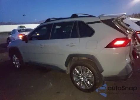 2022 Toyota Rav4 Xle Premium from USA, damaged, VIN 2T3A1RFV7NW256681